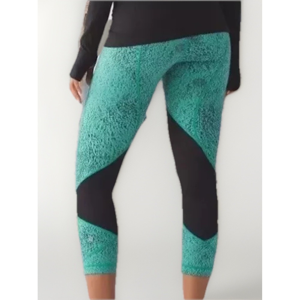 Lululemon Pace Rival Jacquard Bali Breeze Crop Leggings Size 6‎